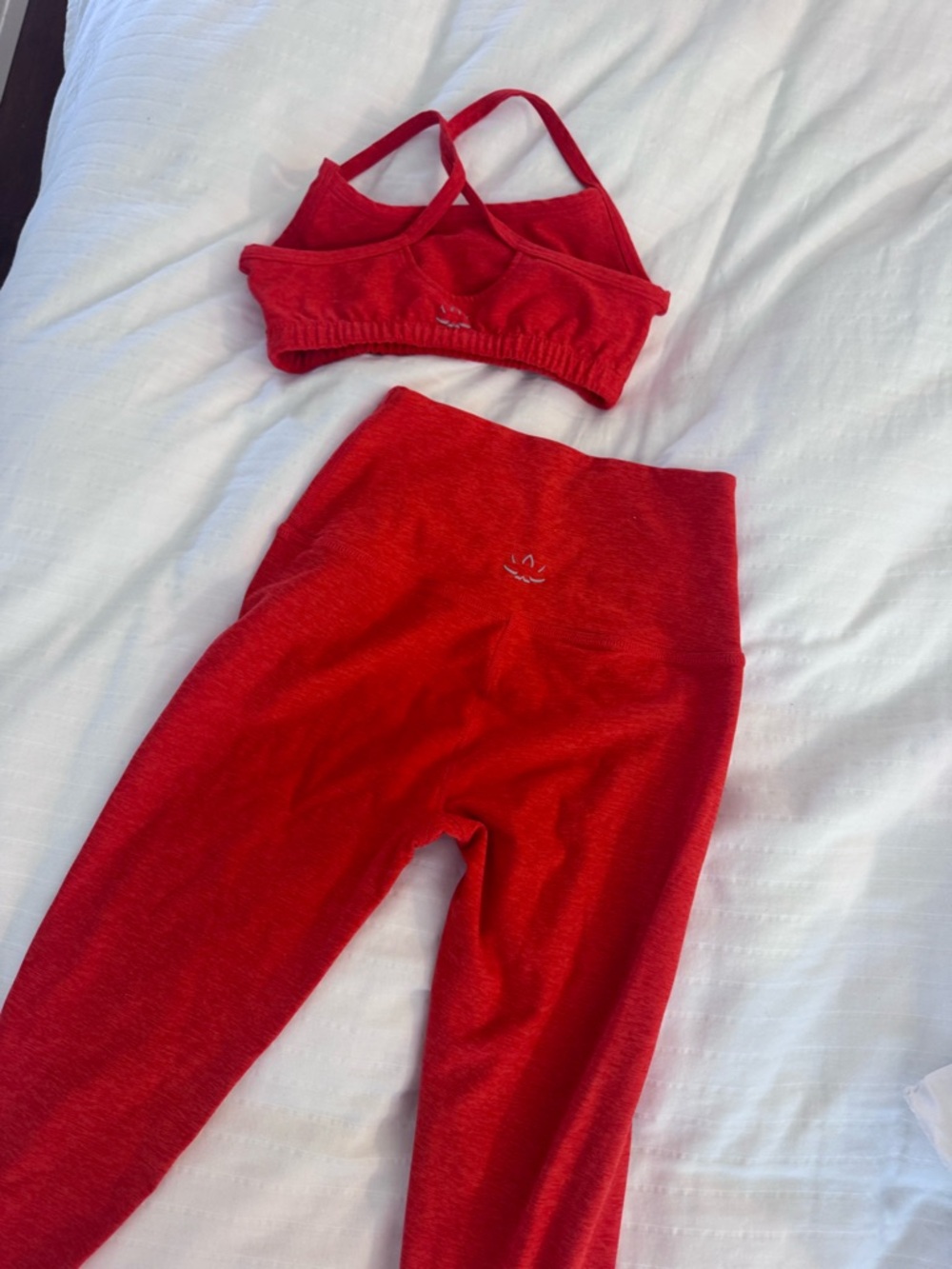 Red Beyond Yoga  size xs Set - Sports Bra + High-Waist Leggings - Picture 5 of 7
